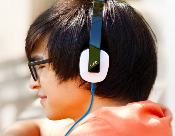 Logitech_Ultimate_Ears_11.jpg