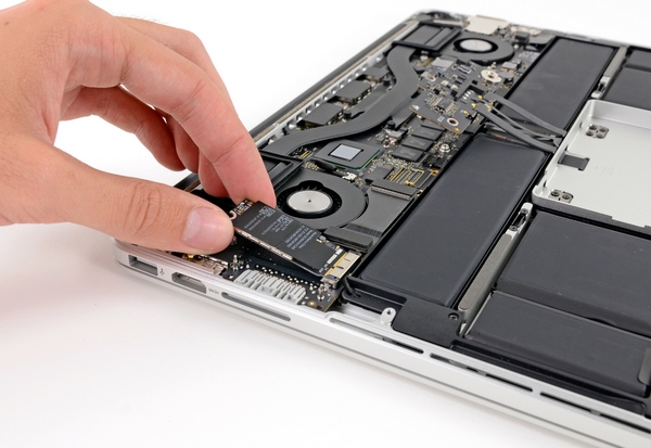 MacBook_Pro_ifixit_8.jpg