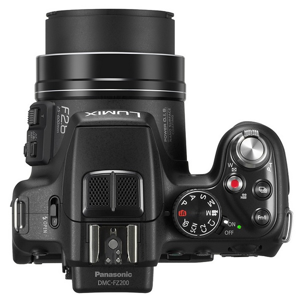 Panasonic_Lumix_DMC-FZ200_5.jpg