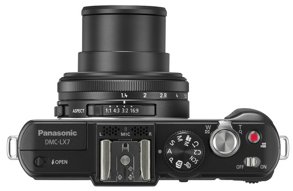 Panasonic_Lumix_DMC-LX7_3.jpg