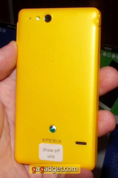 SonyXperiaGo_02.jpg