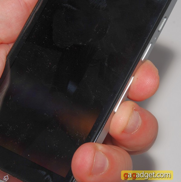SonyXperiaP_15.jpg
