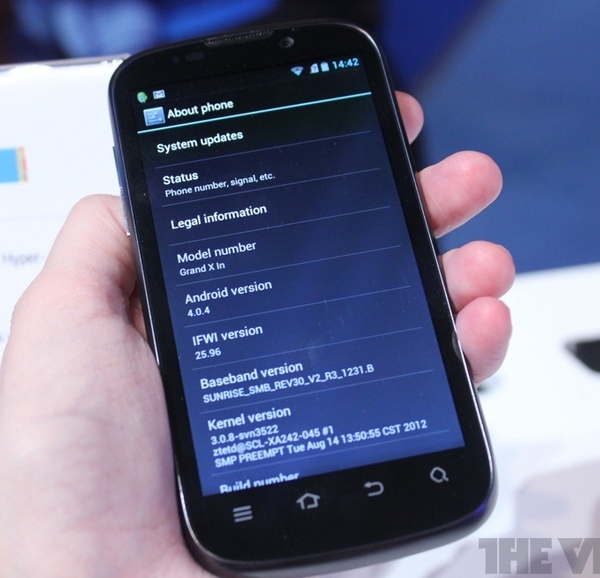 ZTE_Grand_X_2.jpg