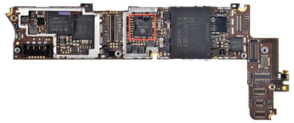 iphone_4_motherboard.jpg