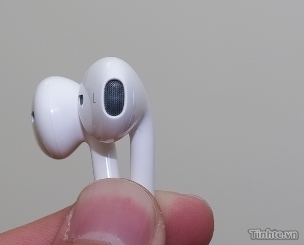 new_iphone_headphones_1.jpg