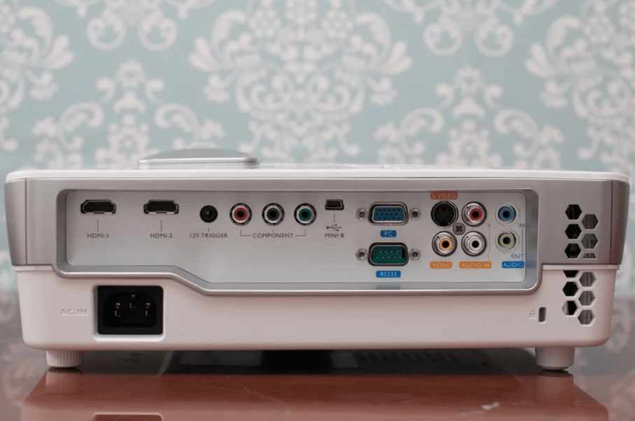 BenQ W1070 vs BenQ W1080ST