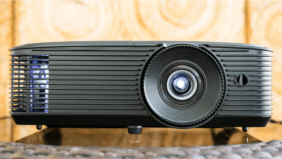 Optoma HD146X vs HD143X