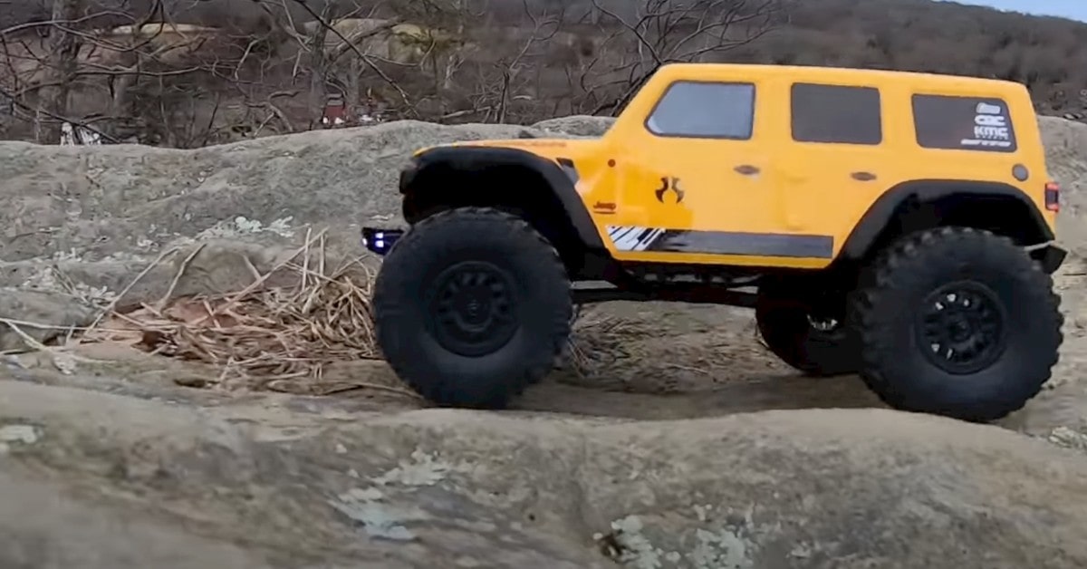 1:24 AXIAL SCX24 review