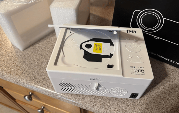TMY Y1 HD Projector