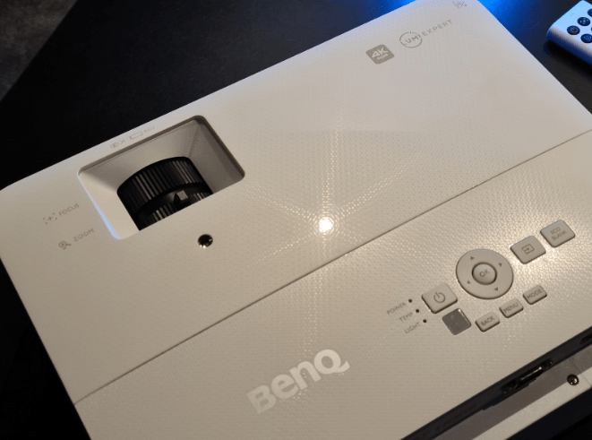 BenQ TK700 vs BenQ TK800m
