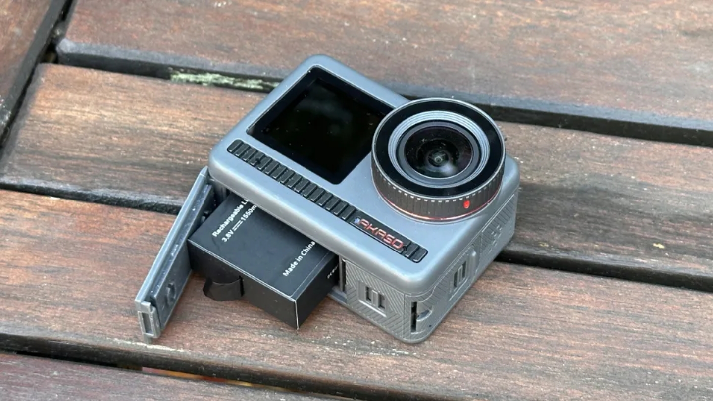 AKASO Brave 8 action camera for vlogging 