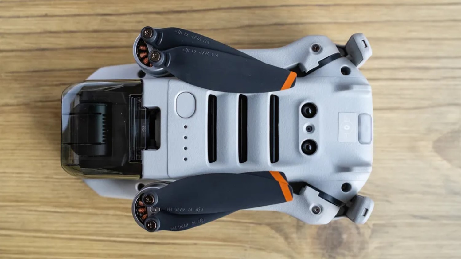 DJI Mini 4K ou Potensic Atom 2