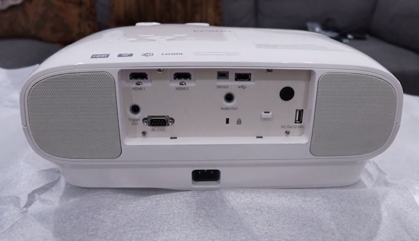 Epson Home Cinema 3800 daylight readable projector