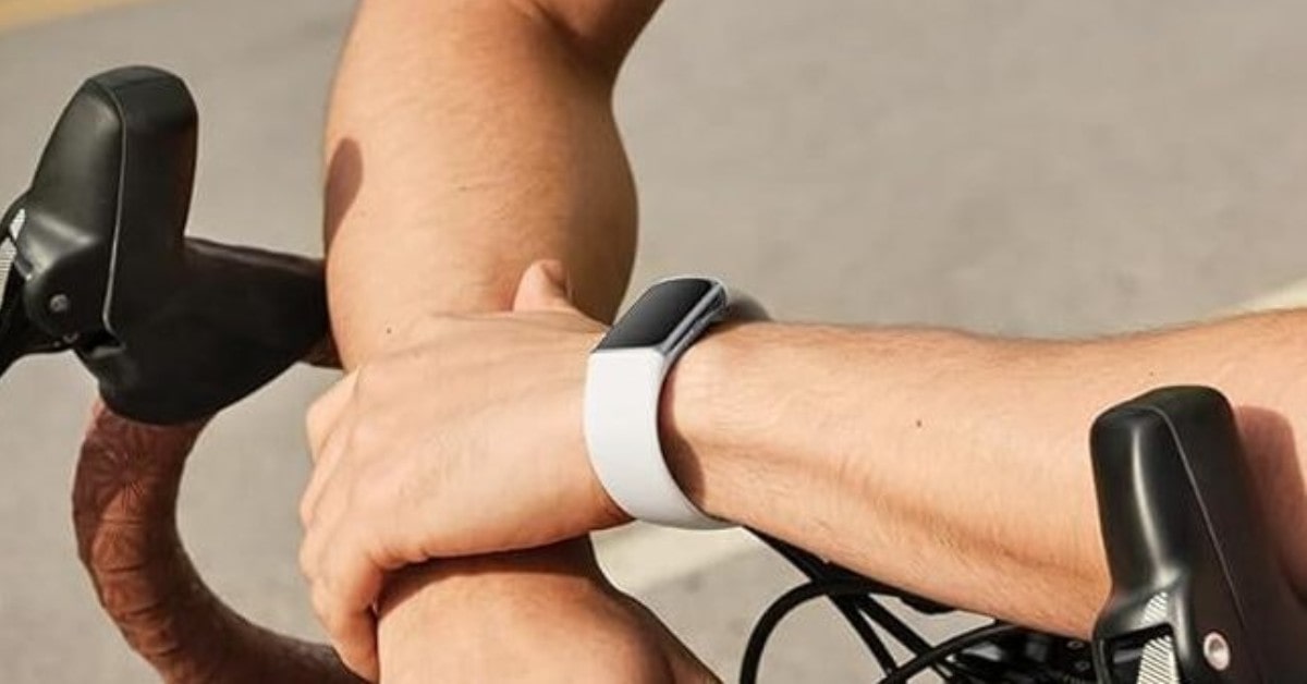 Fitbit Charge 6 fitness tracker that doesn't require a smartphone