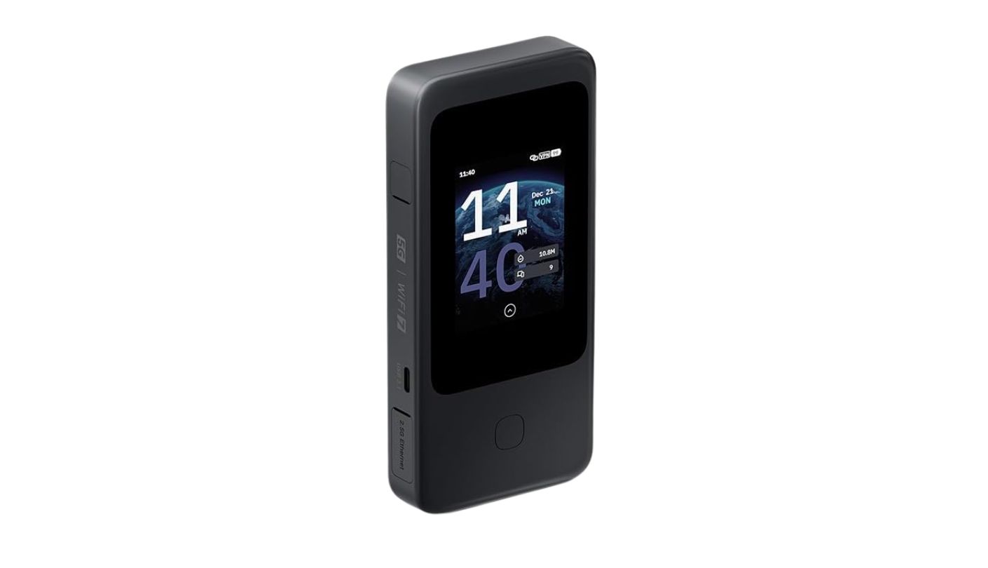 GL.iNet MUDI 7 (GL-E5800) portable wifi hotspot