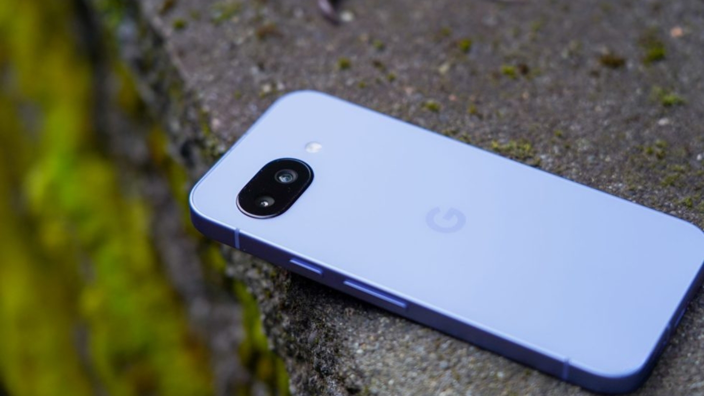Google Pixel 9a smartphone for gaming performance
