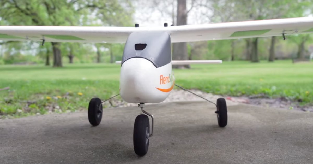 HOBBYZONE AEROSCOUT S 2 avion rc