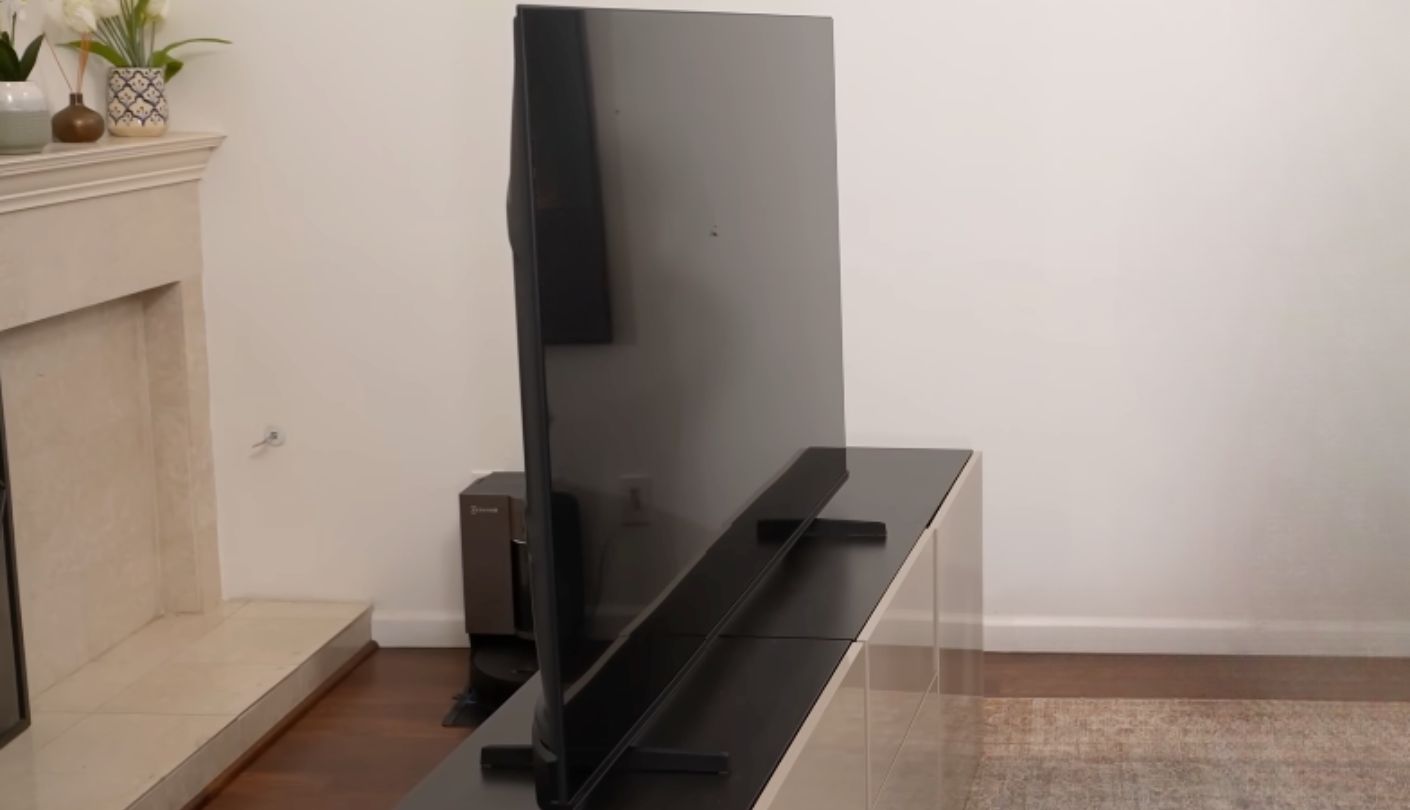 Hisense E6 Cinema Series (55E6QF) affordable 55 inch 4k tv