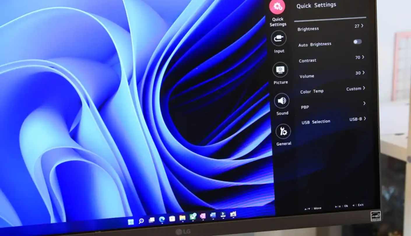 LG 28MQ780-B work from home monitor