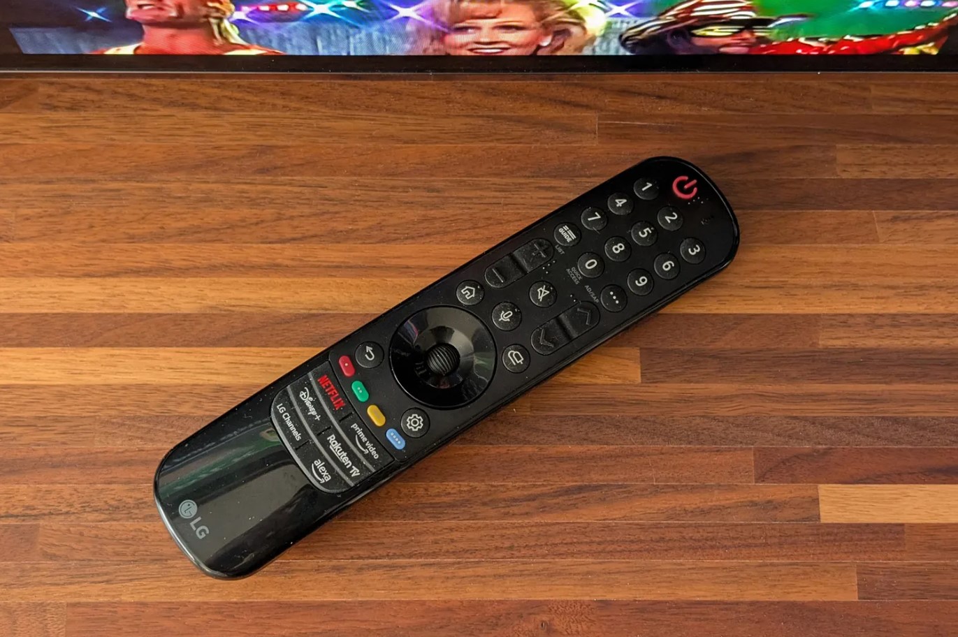 LG 42 pouces OLED evo série C4 TV 4K pour petites pièces