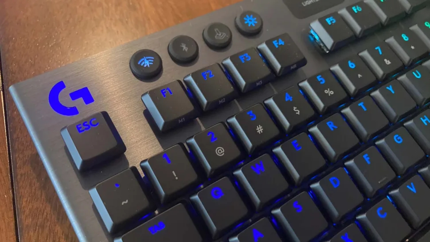 Logitech G915 TKL low latency wireless keyboard