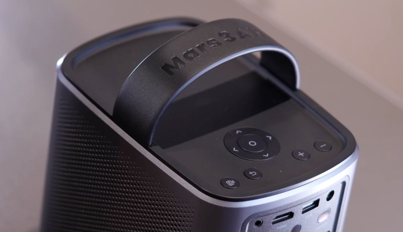 NEBULA Mars 3 Air Netflix streaming projector