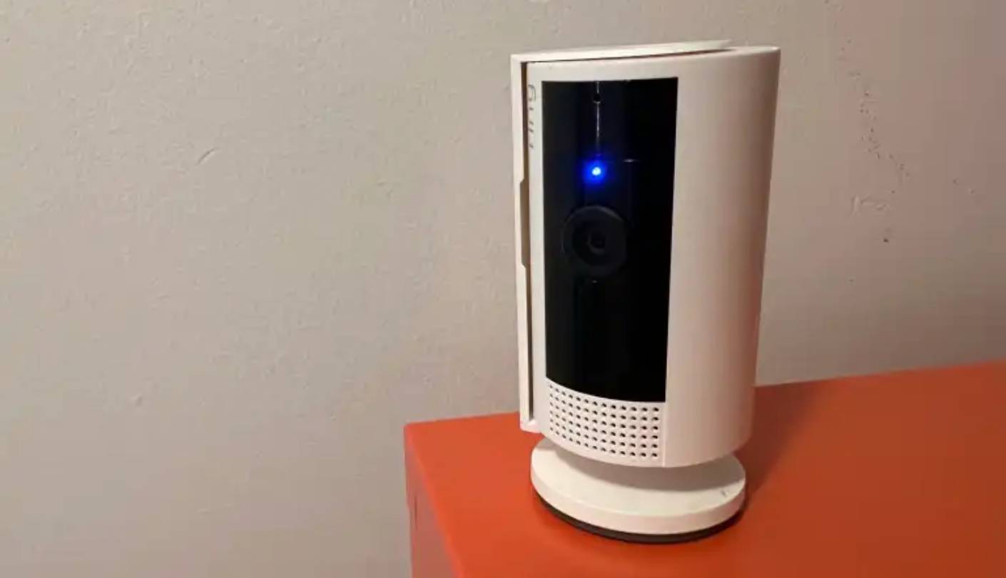 Ring Indoor Cam (2nd Gen) enter-friendly security camera