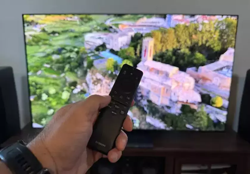 Samsung OLED S90F top streaming TV 