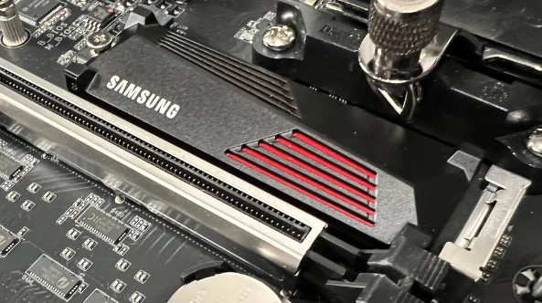 990 Pro versus T500