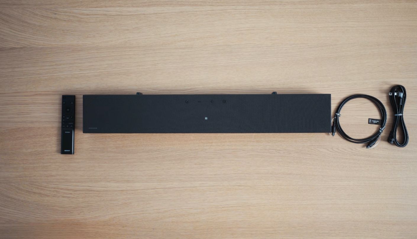 Samsung HW-B400F small soundbar for TV