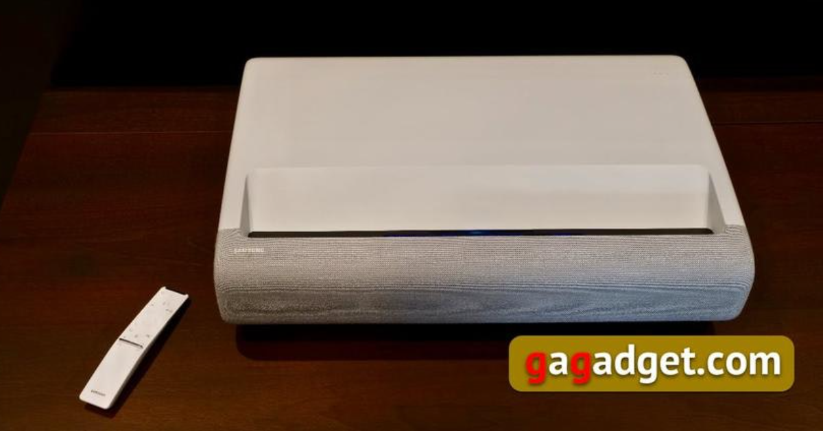 Samsung SP-LSP9T projector with sound
