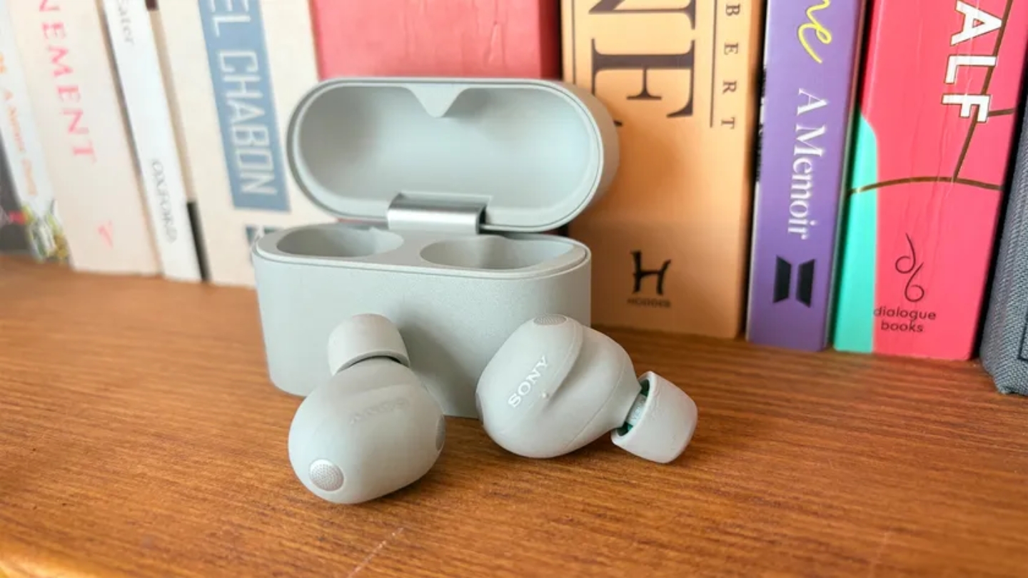Sony WF-1000XM6 noise cancelling earbuds subway