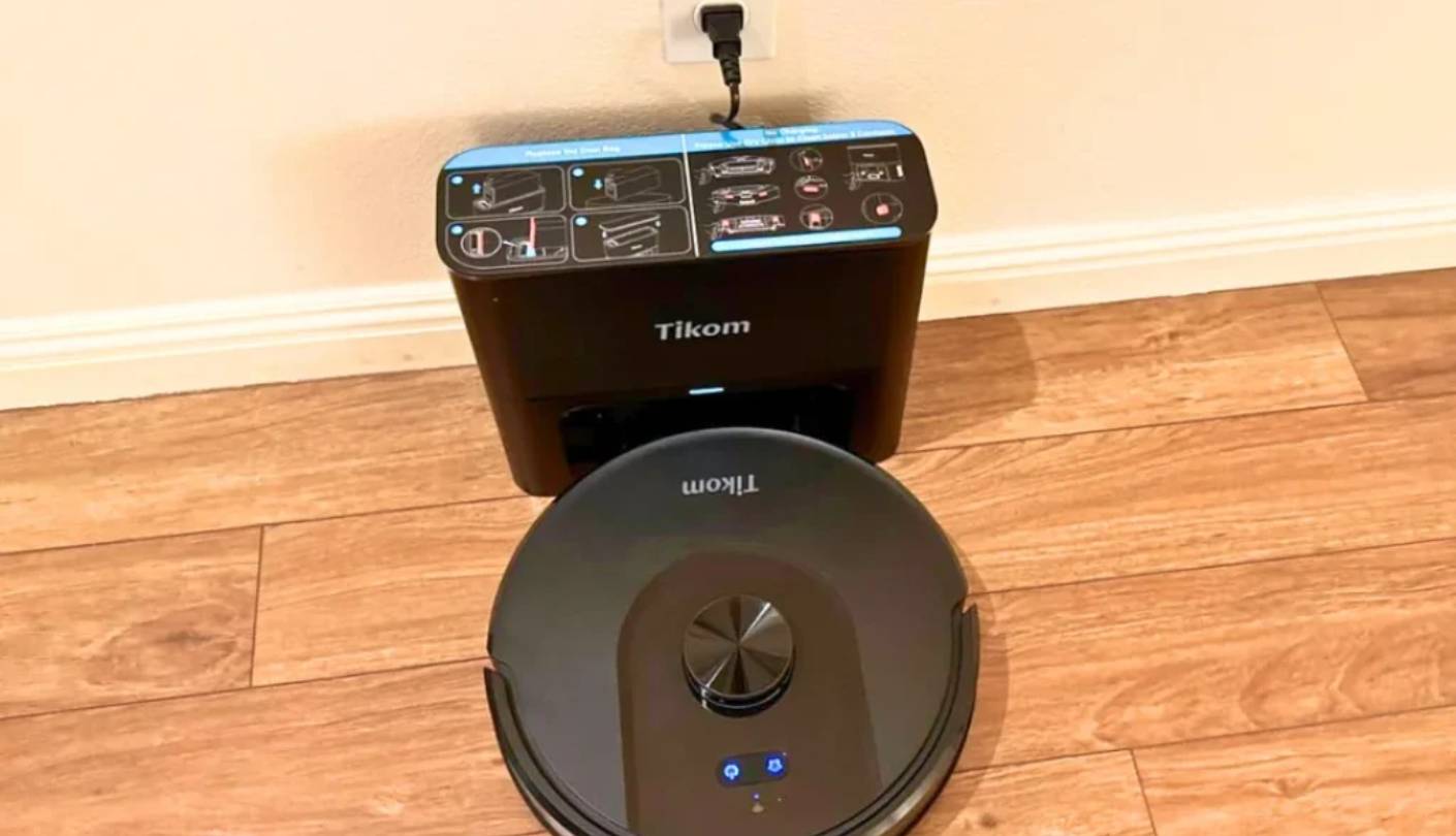 Tikom L8000 Plus robot vacuum under 500