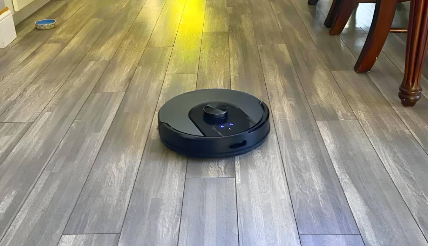 Tikom L8000 Plus robot vacuum budget