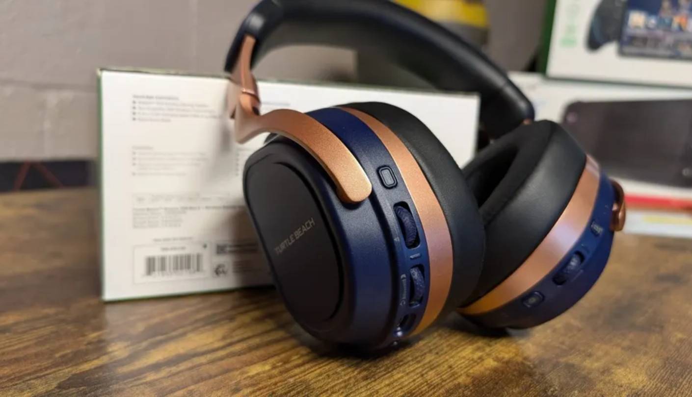 Turtle Beach Stealth 700 Gen 3 gaming headset with long battery life