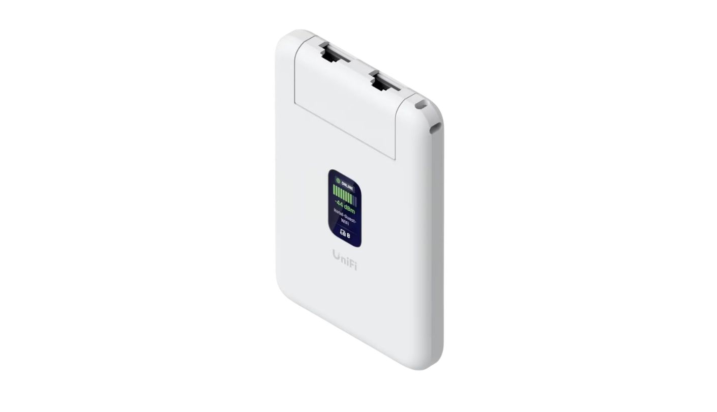 Ubiquiti UniFi UTR pocket wifi router for travel