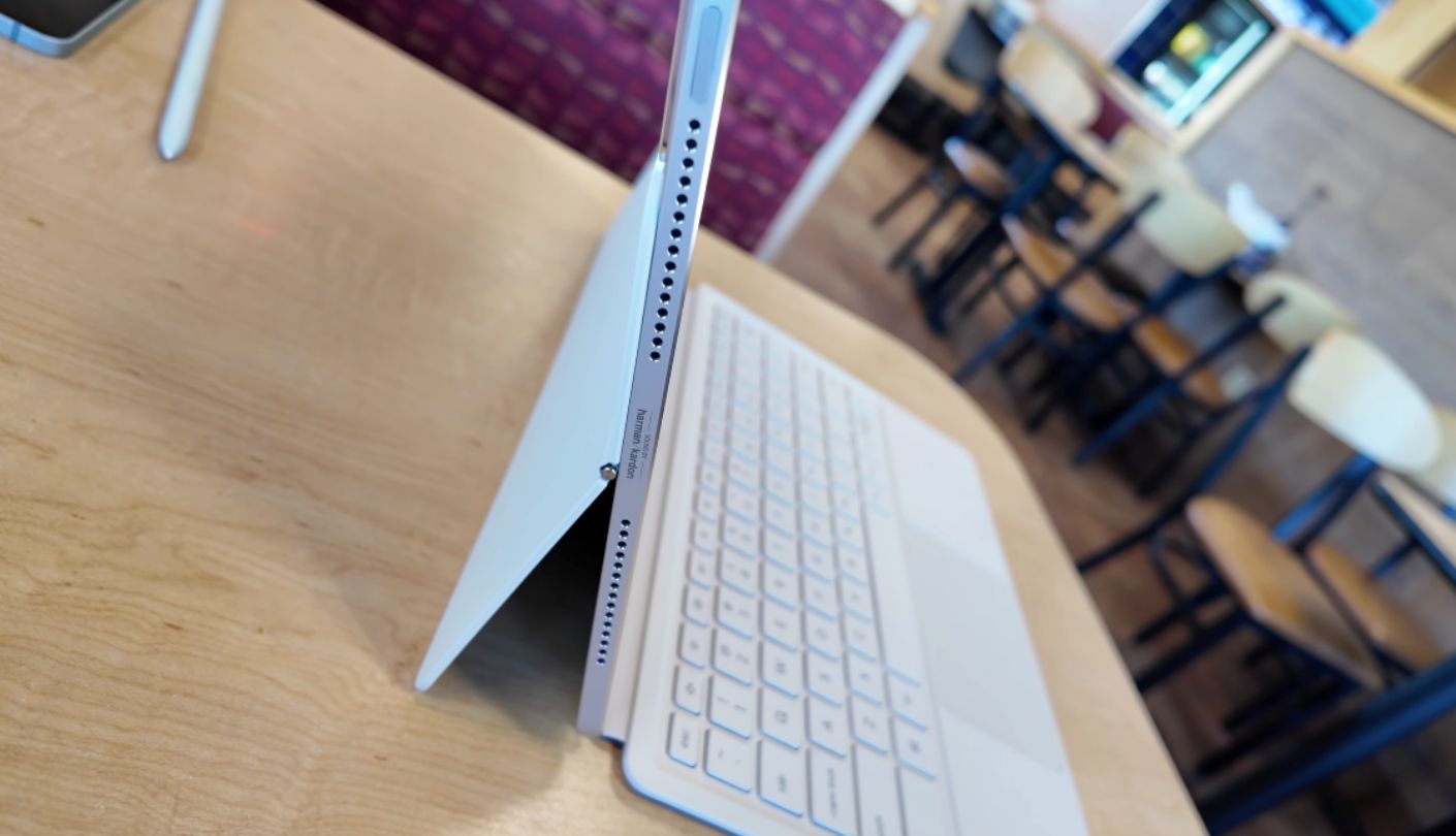 Lenovo Yoga Tab Plus tablet for zoom meetings