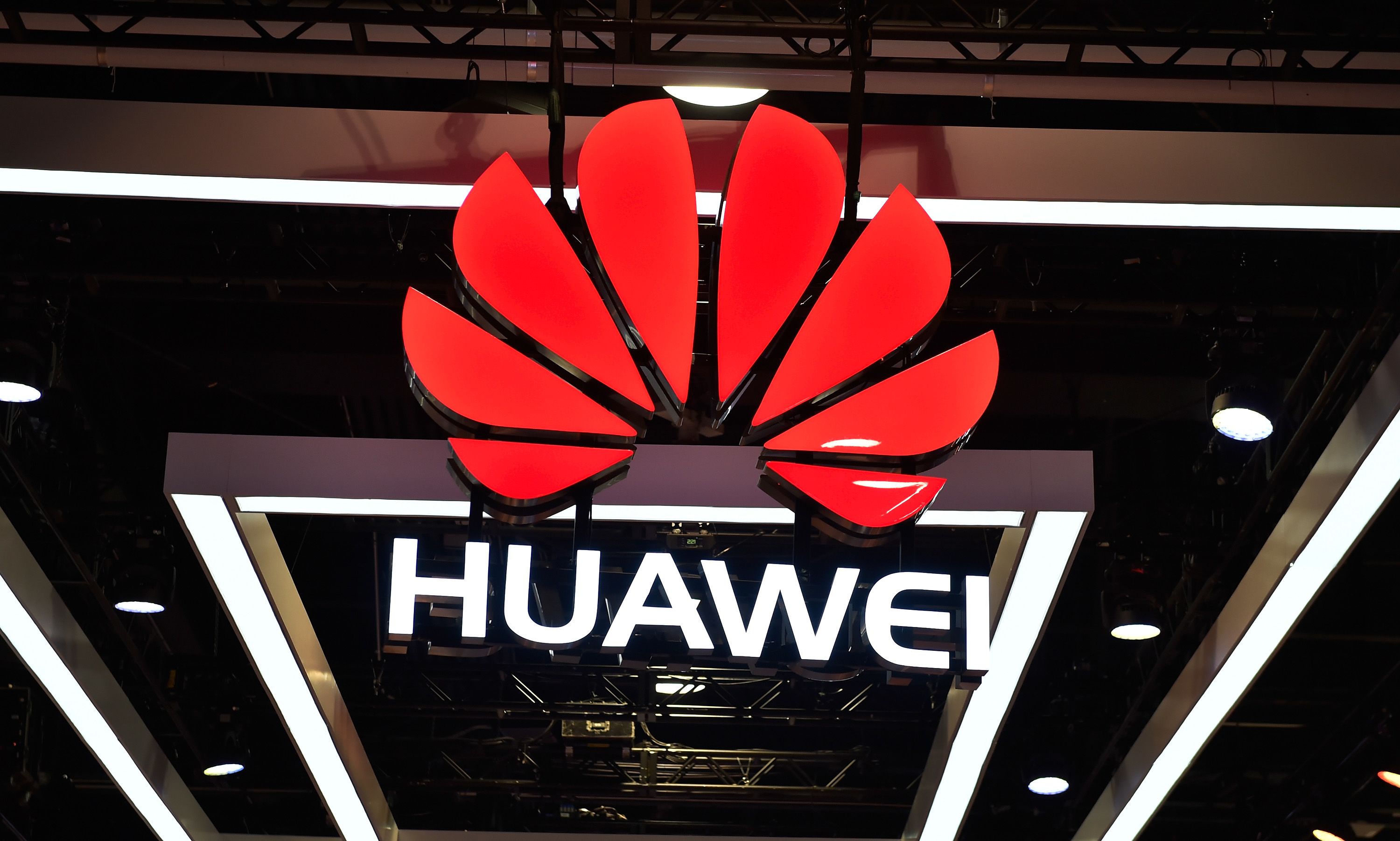 Американським компаніям почали видавати ліцензії на співпрацю з Huawei