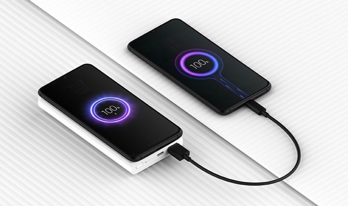 Ще дешевше: Xiaomi випустила Power Bank на 10 000 мАг із бездротовою зарядкою за $18