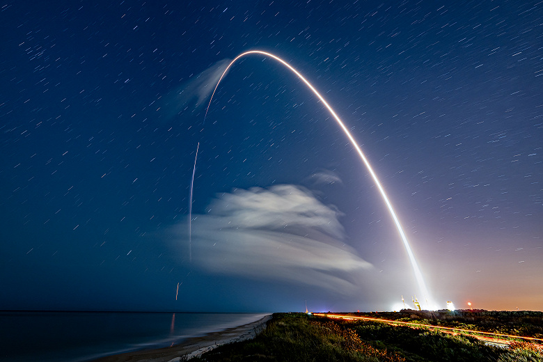 Запуск ракети Falcon 9 з мису Канаверал