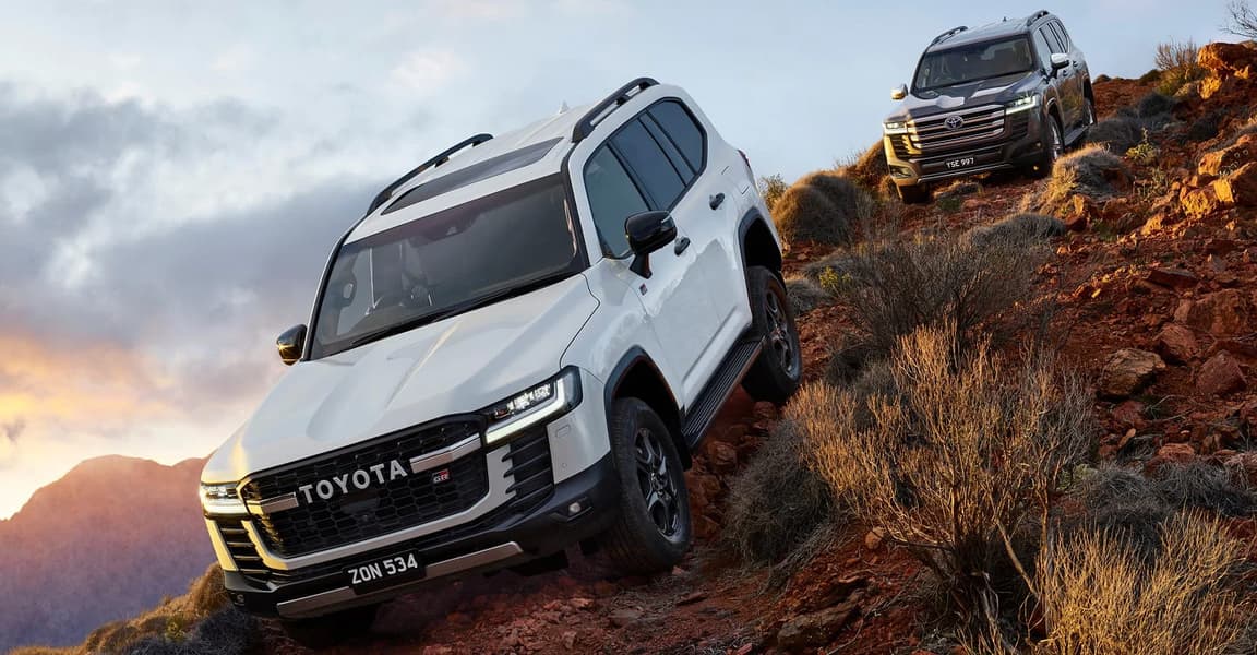 Le Land Cruiser 300 Hybrid en mouvement. Photo : Toyota