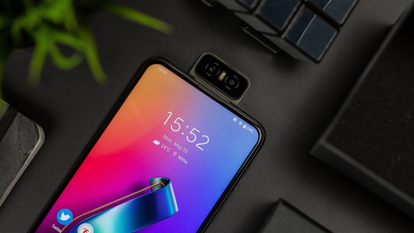 Дождались: ASUS ZenFone 6 с камерой-перевёртышем, SoC Snapdragon 855 и ценником в 15 000 грн приехал в Украину