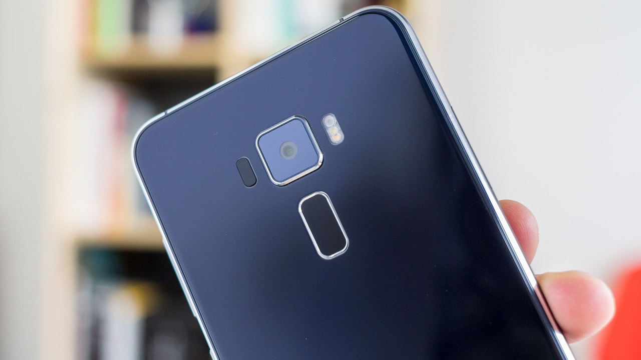New "live" photo Asus Zenfone 5 Lite