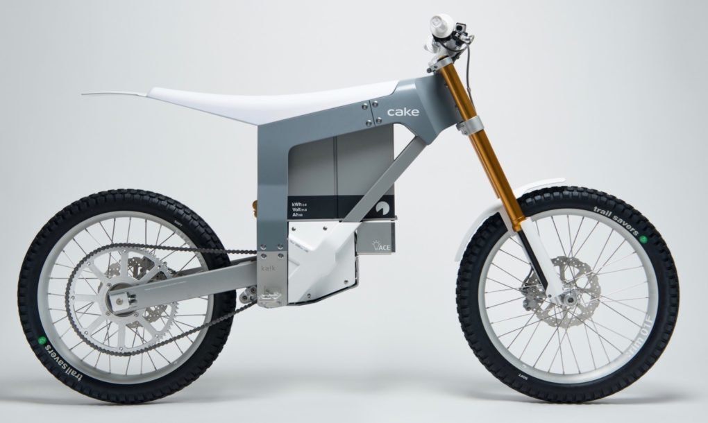 Noiseless electro-cycle Kalk accelerates to 80 km / h and does not interfere with others