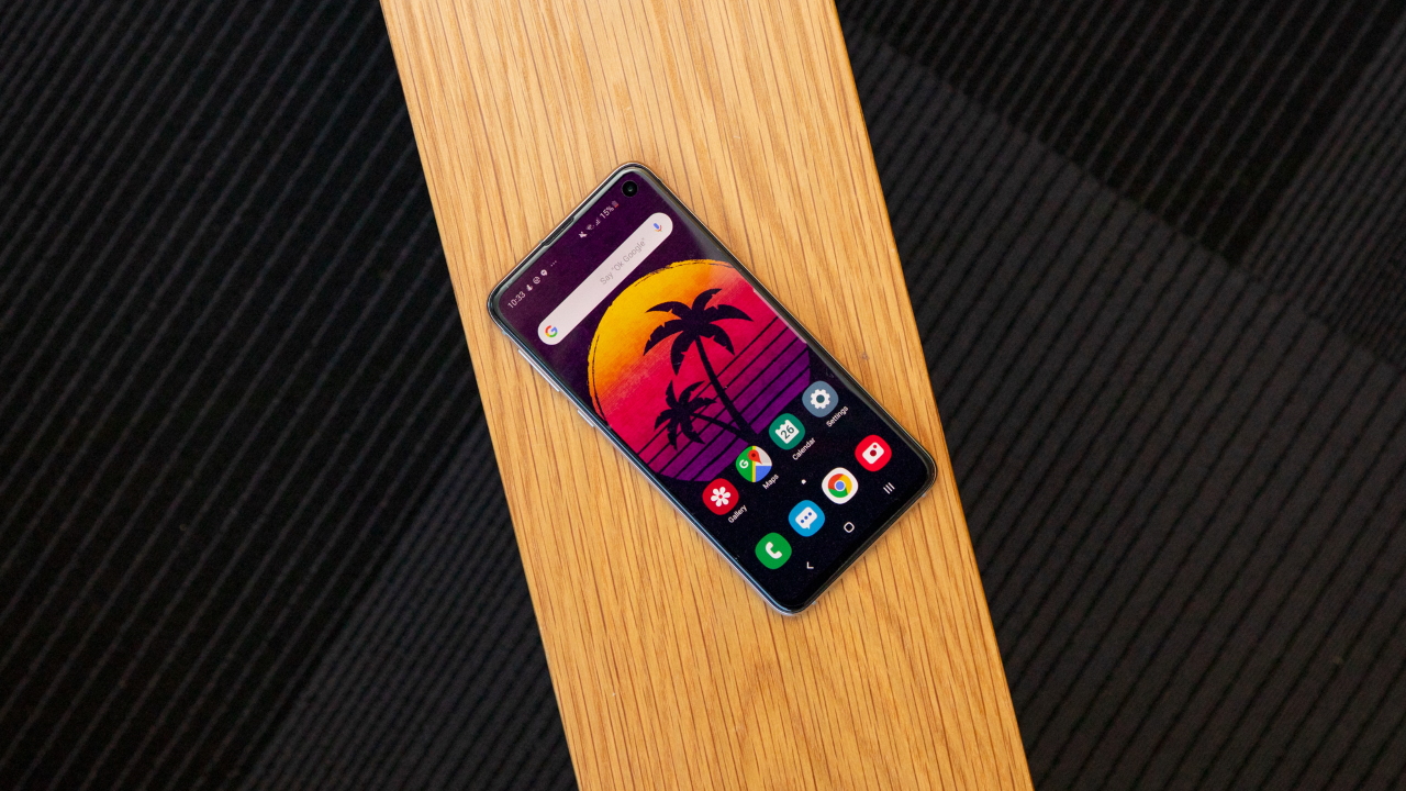 Інсайдер: бюджетний флагман Samsung Galaxy S10 Lite отримає чіп Snapdragon 855 та потрійну камеру на 48 Мп
