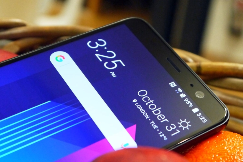Бюджетный смартфон HTC назовут Desire 12