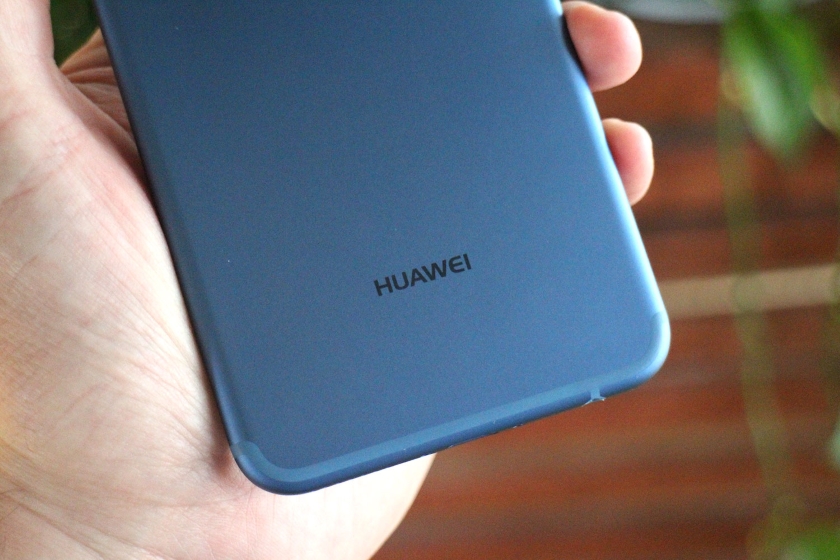 Четыре смартфона Huawei с полноэкранным дизайном появились в TENAA