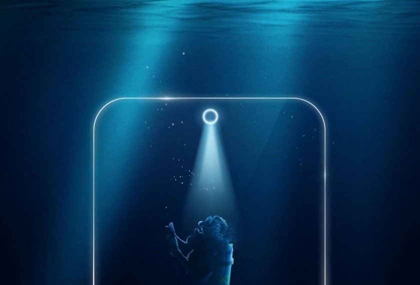 Смартфон Lenovo Z5s с подэкранной селфи-камерой «засветился» на фотографии