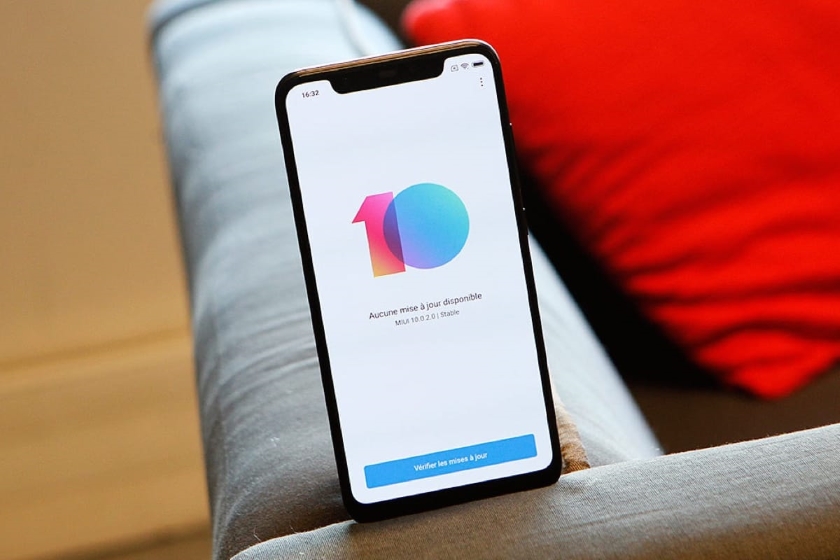 Xiaomi Mi 8, Mi 8 SE и Mi Mix 3 с обновлением до MIUI 10 9.4.2 Beta получили цветной Always-On Display