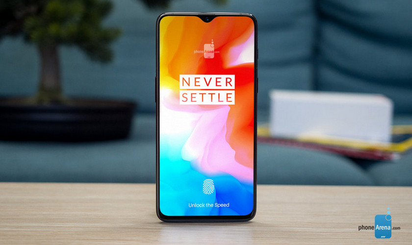 Смартфон OnePlus 6T со сканером отпечатков в экране выйдет 17 октября